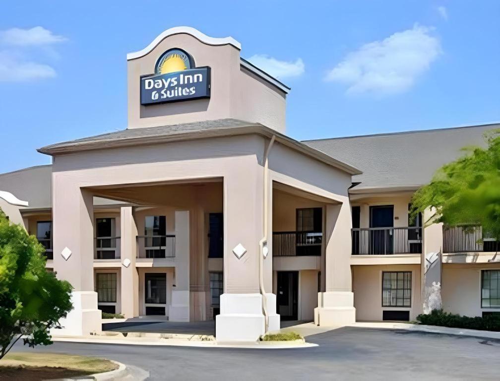Days Inn & Suites By Wyndham Fort Valley Ngoại thất bức ảnh